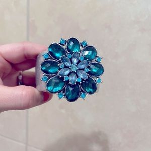 Topaz flower bangle bracelet